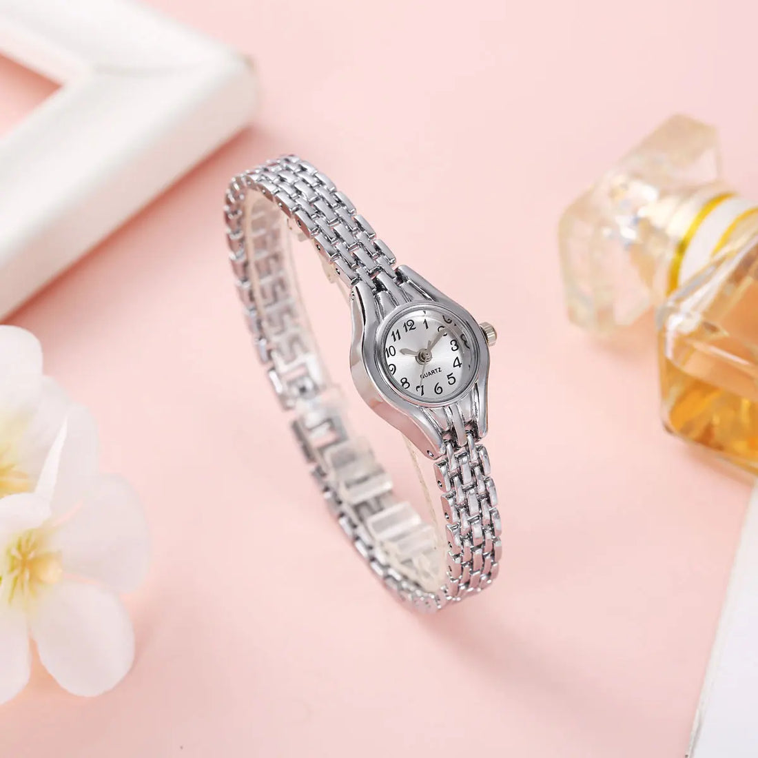 New Fashion Watches For Woman Luxury Watch Elegant Casual Quartz Watch Ladies Students Stainless Steel Dress Watches Reloj Mujer